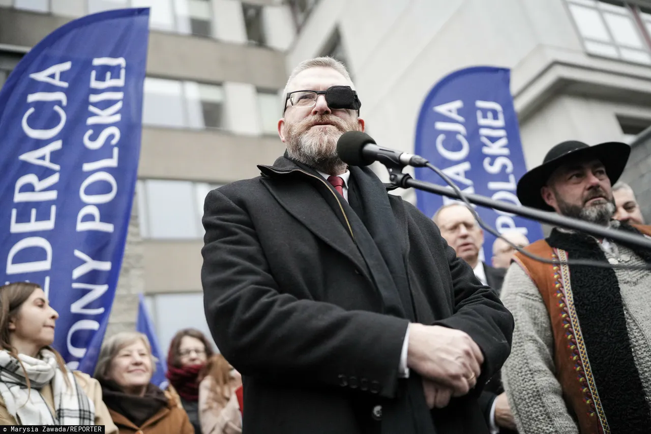 Prokuratura wzywa Brauna na przesłuchanie. Jest data