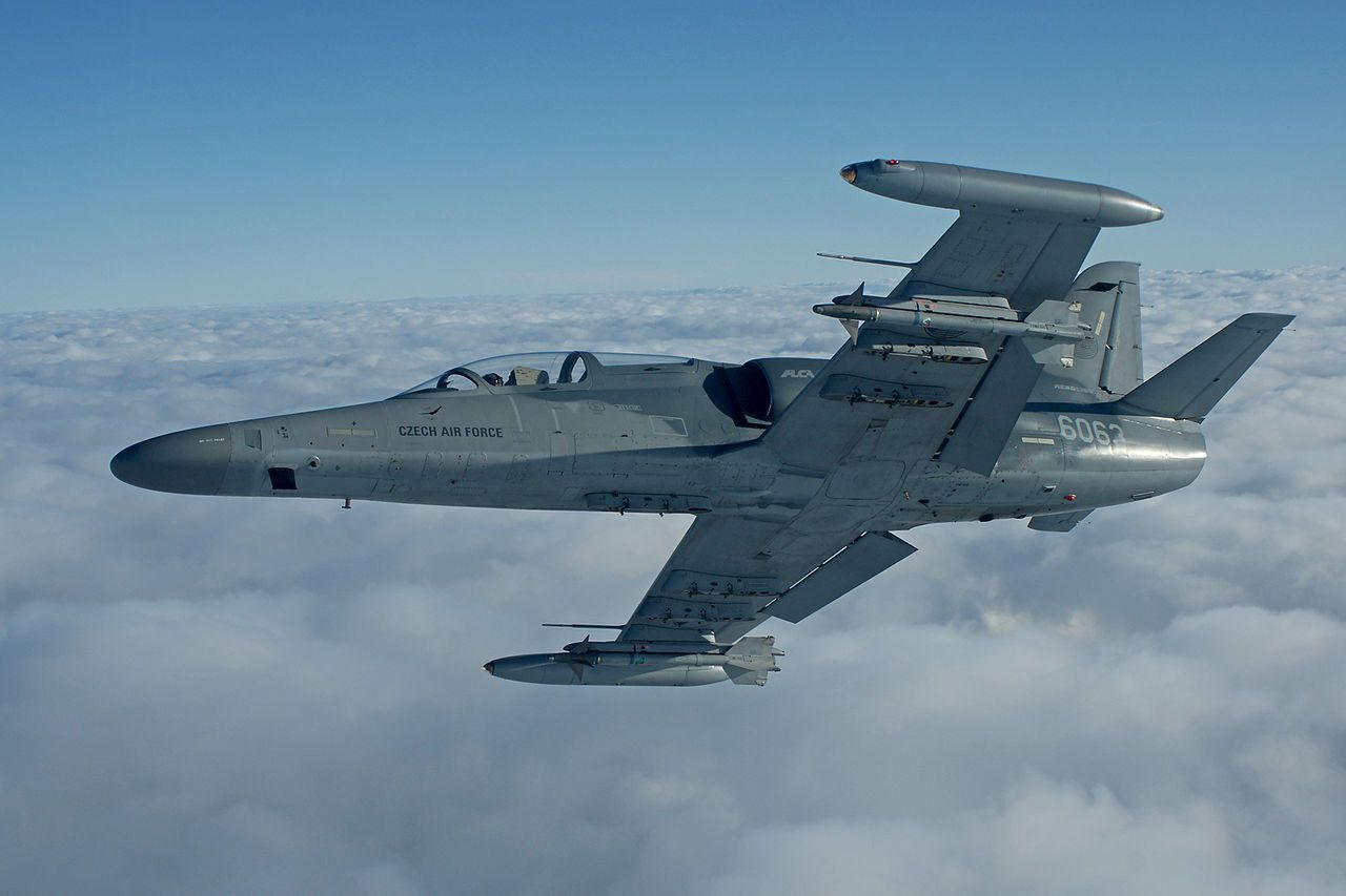 Kurzył się na regale. Był wart setki milionów