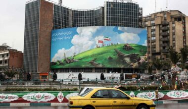 "Natychmiast opuśćcie Iran". Nowy komunikat Amerykanów - onet.pl