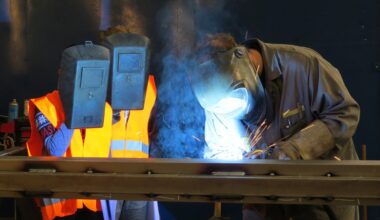 Ewenement na rynku pracy. Brakuje pracowników i wzrosło bezrobocie