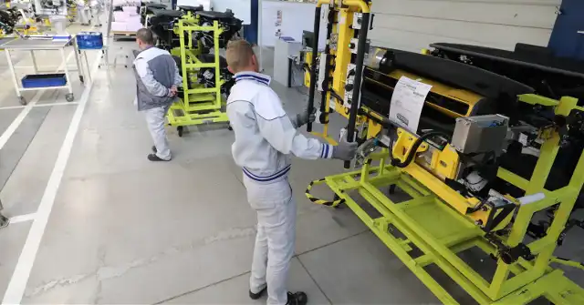 Rusza program dobrowolnych odejść w fabryce Stellantisa w Tychach, fot. archiwalne A. Gola/Polska Press