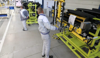 Pracownicy dostaną pensje za 2 lata pracy. Ale najpierw muszą się zwolnić