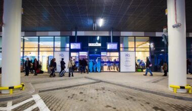 Awaria na dworcu w Poznaniu. Woda wylewała się z sufitu - onet.pl