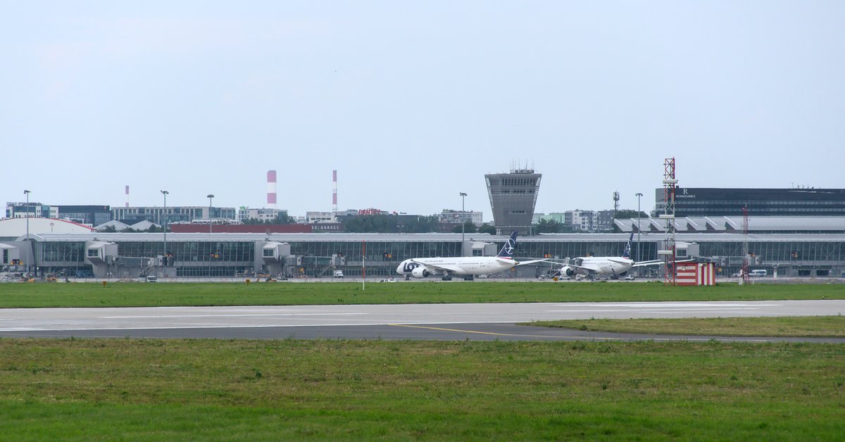 Eksplozja w śmieciarce na terenie Lotniska Chopina