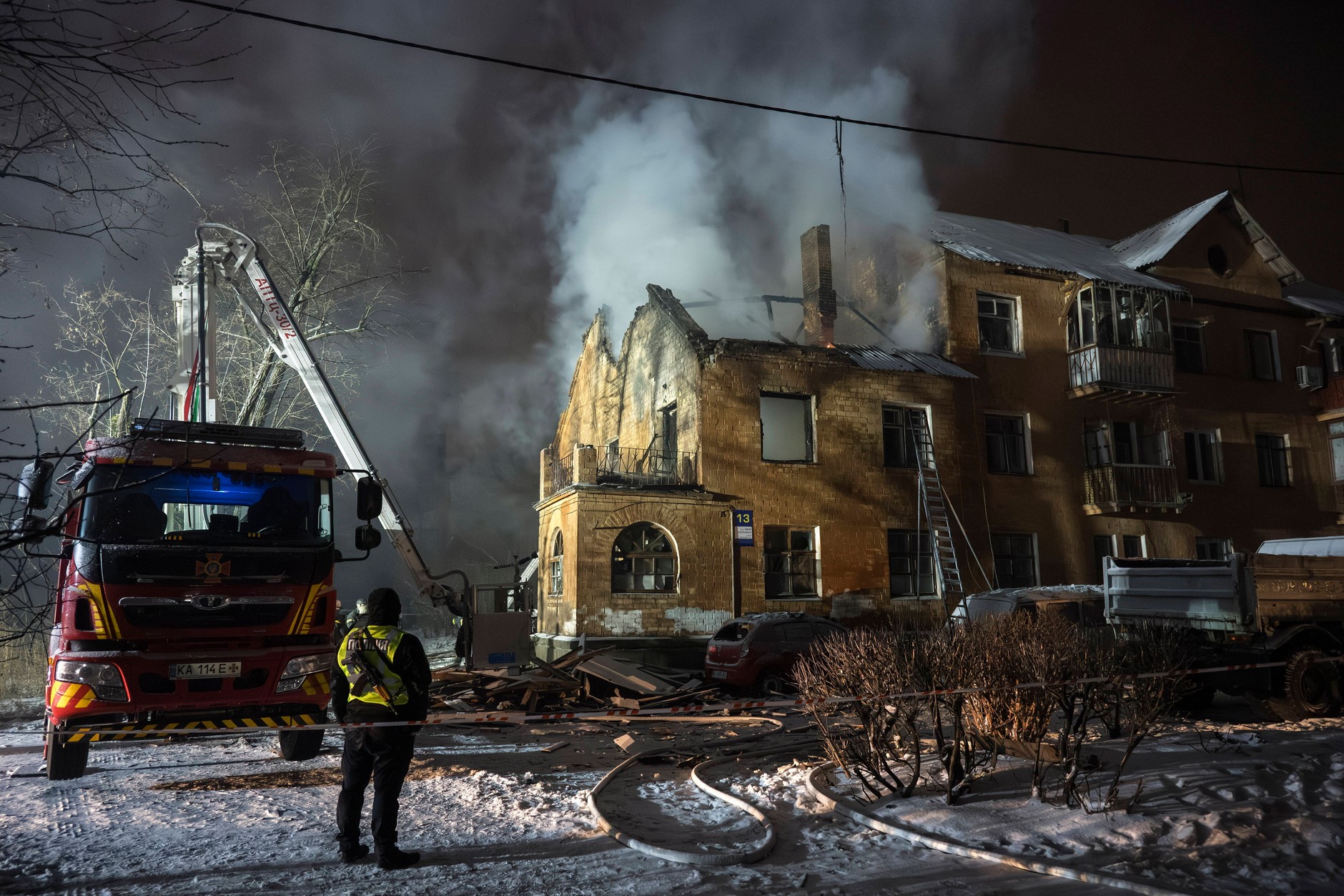 Budynek w Ukrainie po ataku Rosji