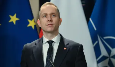 Wiceszef MON Cezary Tomczyk