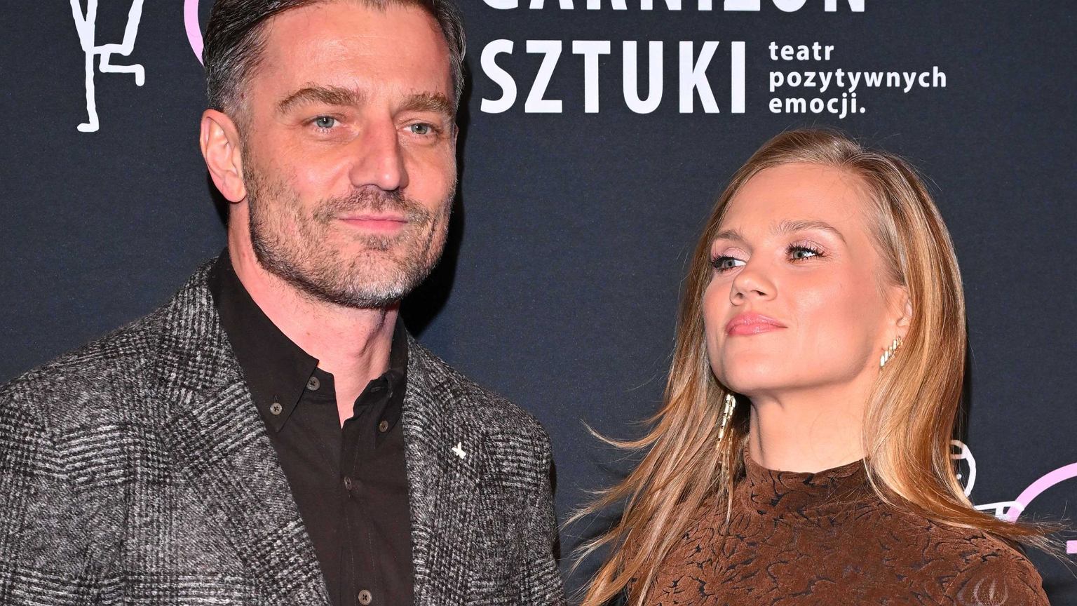 Kaczorowska i Rogacewicz zaangażowani w 'sekretny projekt' TVP. Szczegóły wyszły na jaw - Plotek.pl