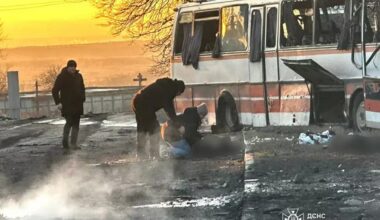 Wojna w Ukrainie. Rosja zaatakowała autobus z górnikami. Są ofiary i ranni