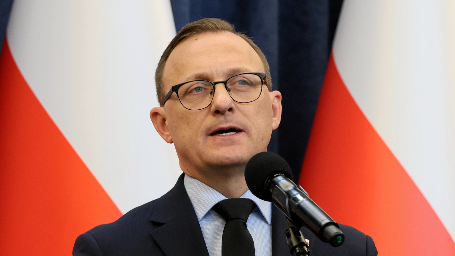 Rzecznik prezydenta odpowiada Kancelarii Sejmu. Chodzi o posiedzenie RBN