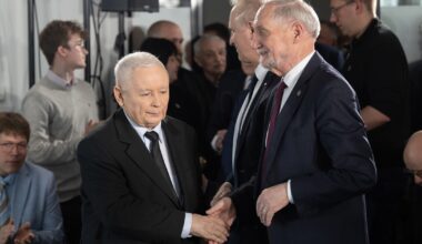 Karol Nawrocki i Jarosław Kaczyński w kontrze. Chodzi o tajny aneks
