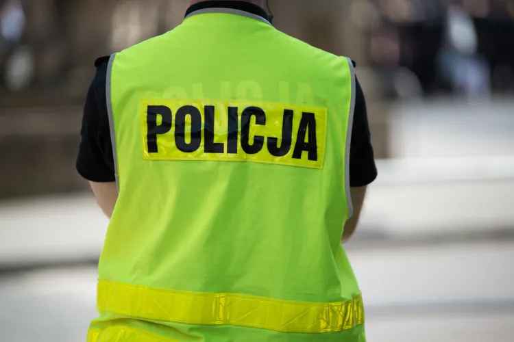 Mężczyzną zainteresowanym 13-latką okazał się policjant. Zdjęcie ilustracyjne.