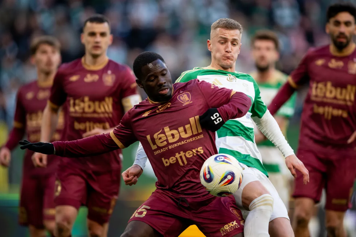 Lechia Gdańsk - Piast Gliwice 1:1. Godzina gry 11 na 10 i wielkie rozczarowanie