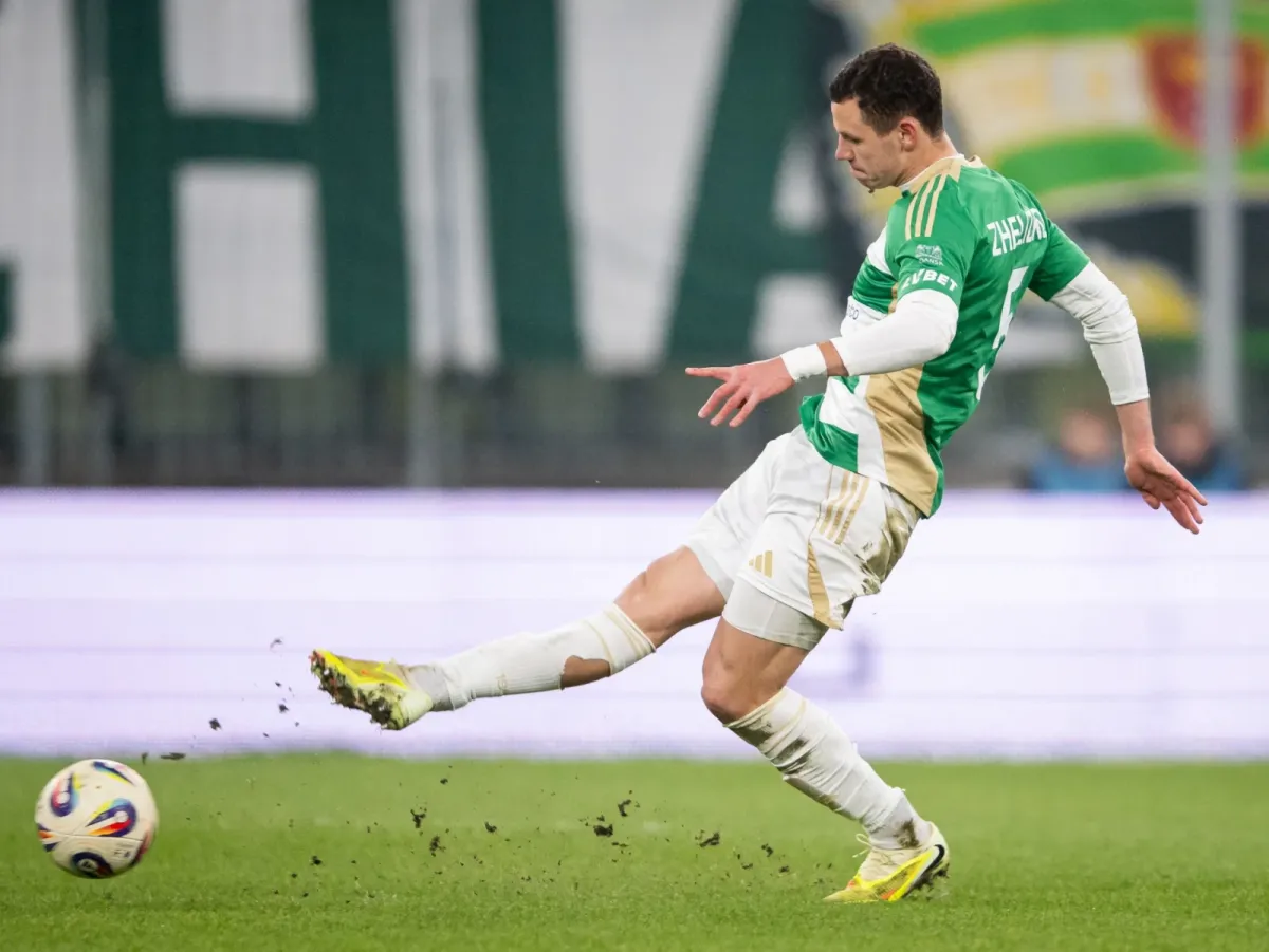 Lechia Gdańsk dokona transferu do półfinalisty Ligi Konferencji? W tle miliony euro