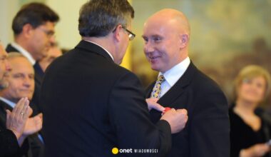 Jarosław Bratkiewicz był prawą ręka Radosława Sikorskiego. Dziś głosi jawnie prorosyjskie poglądy