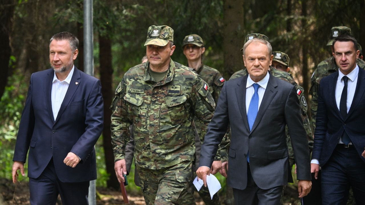 Premier Tusk uspokaja w sprawie żołnierzy amerykańskich - Polska i świat