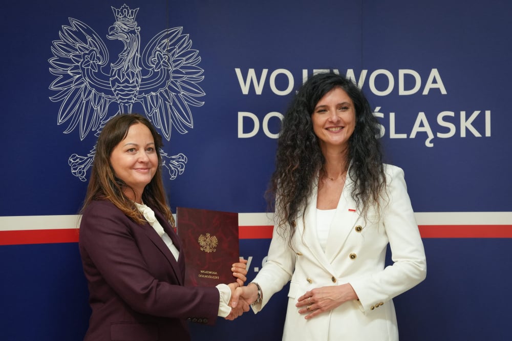 Nowa wicewojewoda w Dolnośląskim Urzędzie Wojewódzkim. Premier powołał Agnieszkę Mizę - Agnieszka Miza objęła stanowisko wicewojewody. Anna Żabska wręczyła nominację na stanowisko.