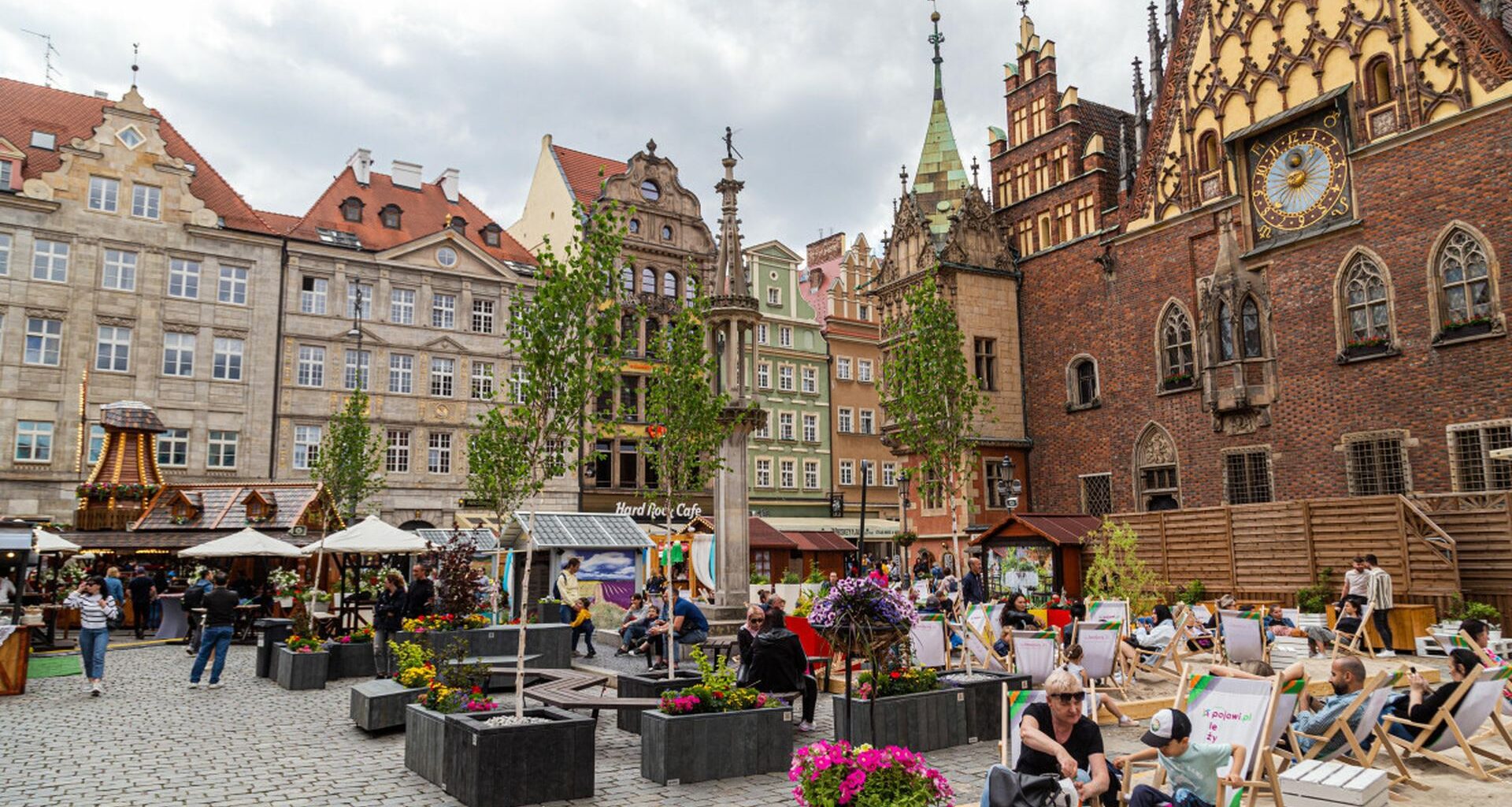 Rusza jarmark we Wrocławiu. Mieszkańcy podzieleni. „Nie zbliżam się do rynku"