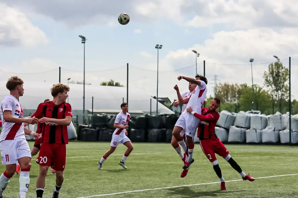Jaguar Gdańsk - Gedania 1922 Gdańsk 2:4. Kanonada w IV lidze