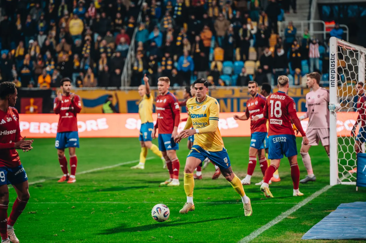 Raków Częstochowa - Arka Gdynia 3:0. Osłabieni i rozbici na koniec sezonu