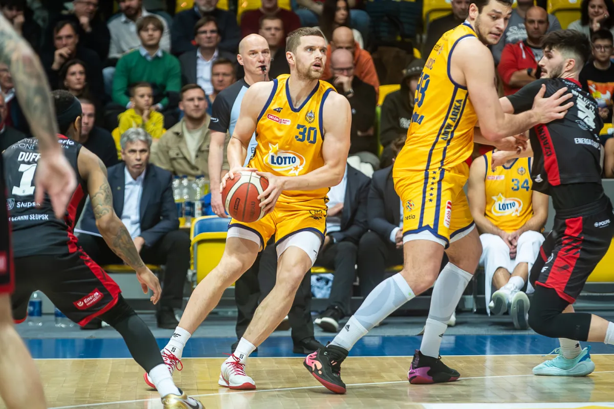 Wielki powrót AMW Arki Gdynia w serii ze Śląskiem Wrocław. Zagrają o medale