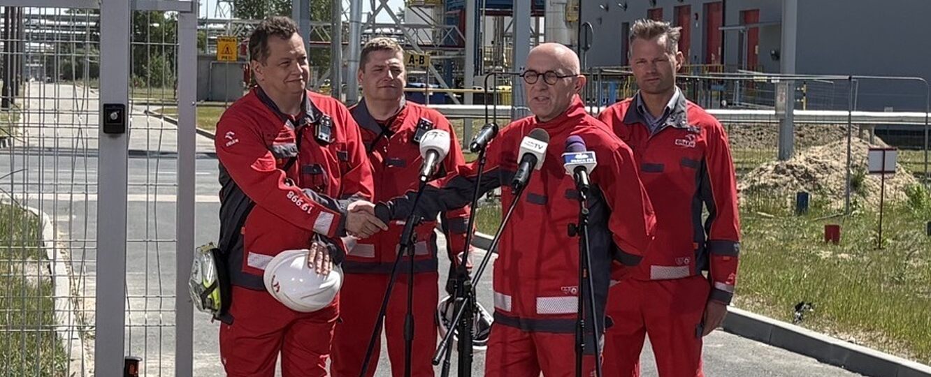 news.pl - Rzepak i zużyty olej kuchenny zamiast ropy. Orlen uruchamia instalację, która dostarczy 300 tys. ton biopaliw
