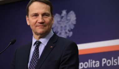 Radosław Sikorski oceniony po wymianie zdań z izraelskim ministrem. Wyniki sondy