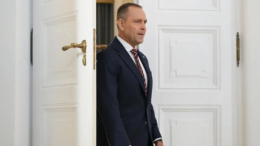 Przesłuchanie Karola Nawrockiego w sprawie apartamentów. Kancelaria nie odpowiada na pisma prokuratury