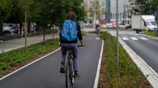 Droga dla rowerów wzdłuż Alei "Solidarności"