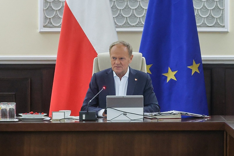 Tusk: milionowe zarobki lekarza są niepokojące. Rząd zajmie się projektem o wynagrodzeniach medyków
