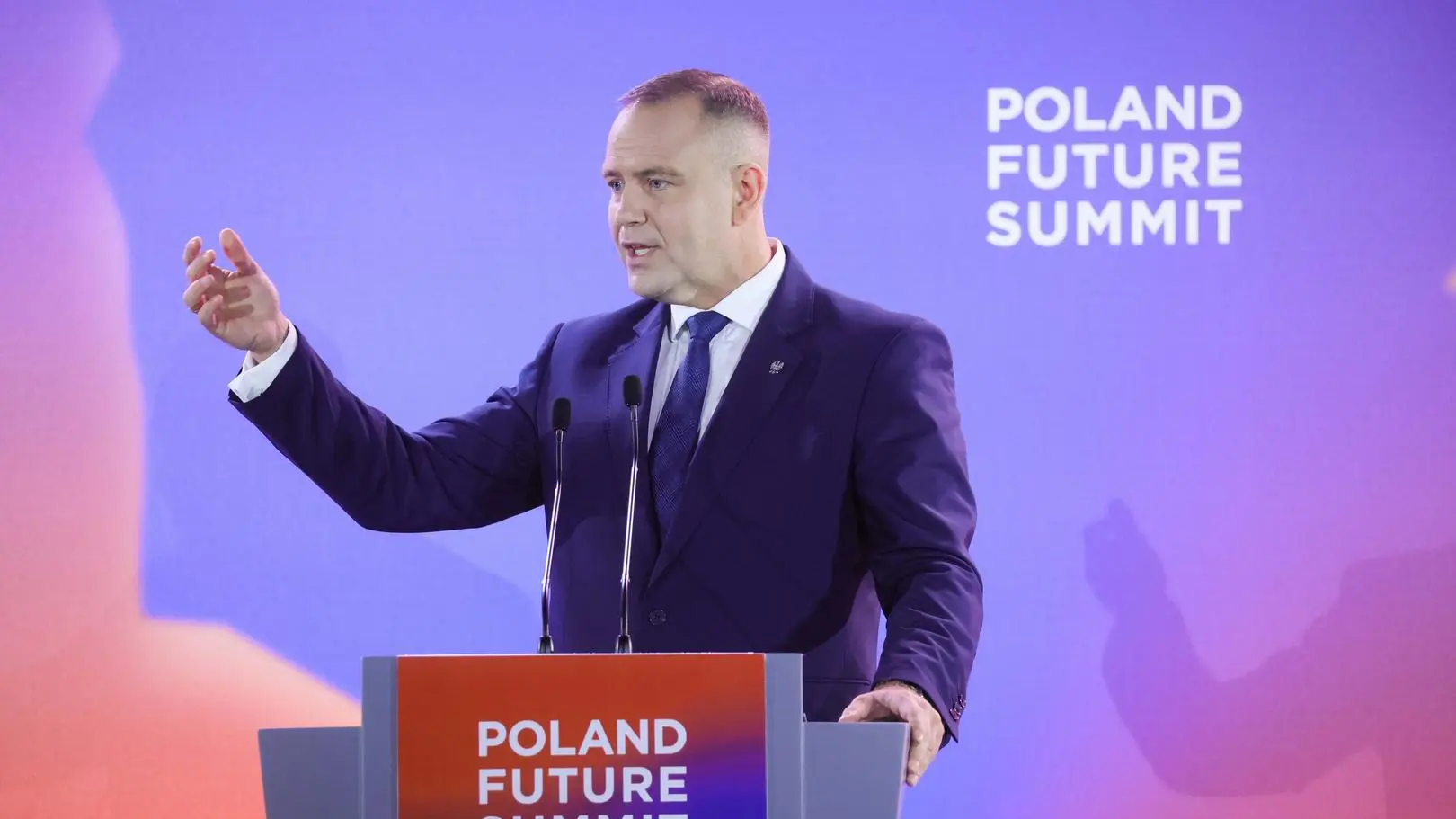 Poland Future Summit. Prezydent Karol Nawrocki chwali program SAFE. Wcześniej zawetował ustawę