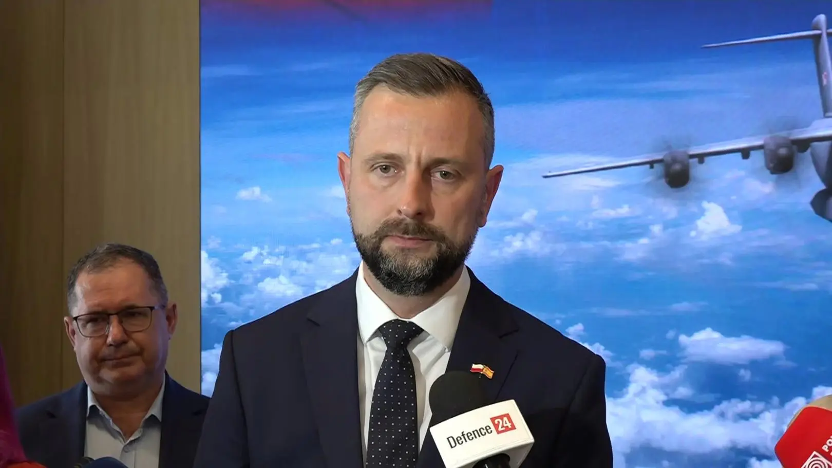 "Za chwilę Karol Nawrocki stwierdzi, że ojcem SAFE". Politycy komentują słowa prezydenta chwalące unijną pożyczkę