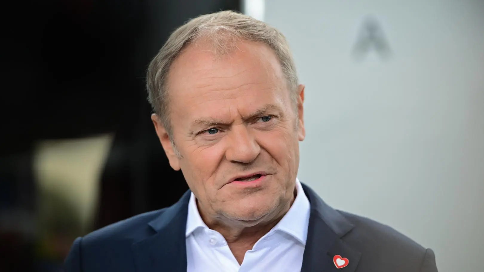 Afera w Szpitalu Południowym. Przesłuchanie Emila Jędrzejewskiego. Donald Tusk o "wątpliwej wiarygodności"