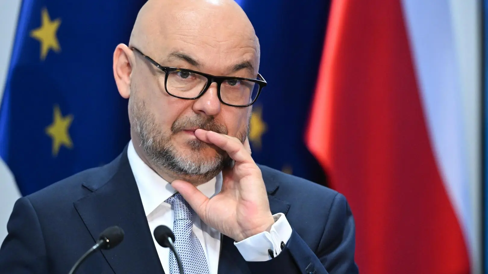 Czy szef NFZ straci stanowisko? "Poważna rozmowa" z premierem i ministrą zdrowia