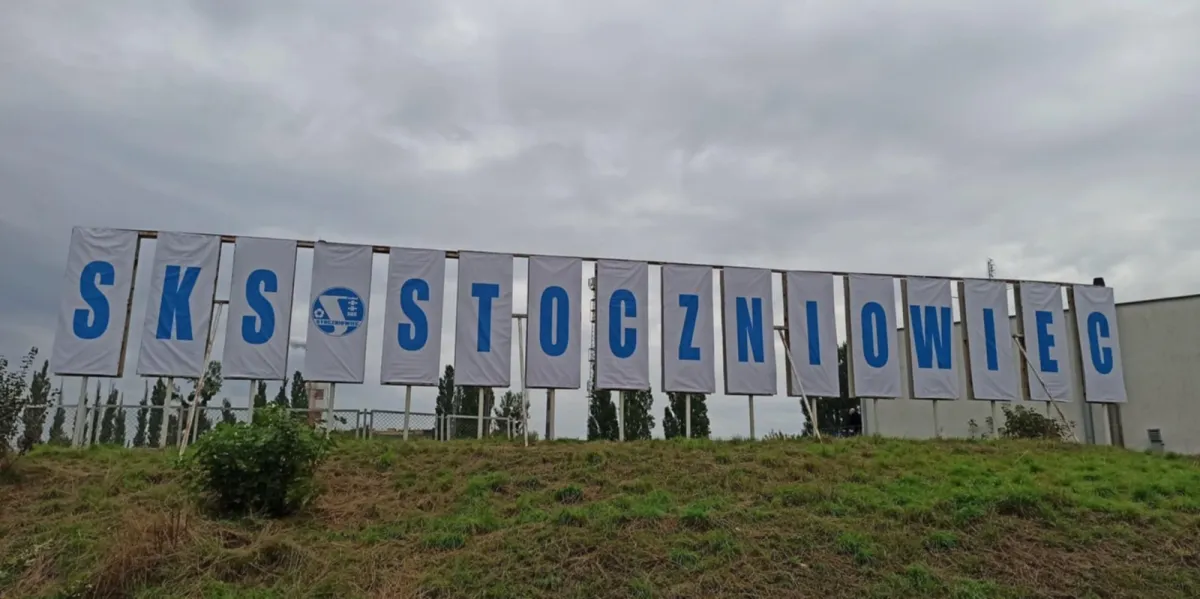 Stoczniowiec Gdańsk awansował do 4. ligi. Do trzech razy sztuka
