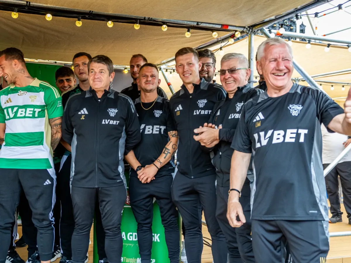 Lechia Gdańsk zwolniła akcjonariusza klubu, który z drużyną ligową pracował 15 lat