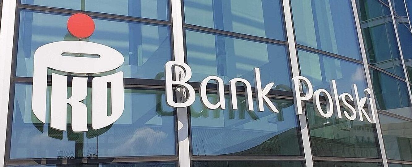 Najwięcej rachunków osobistych prowadzą PKO BP, Pekao i Erste. Analiza cashless.pl