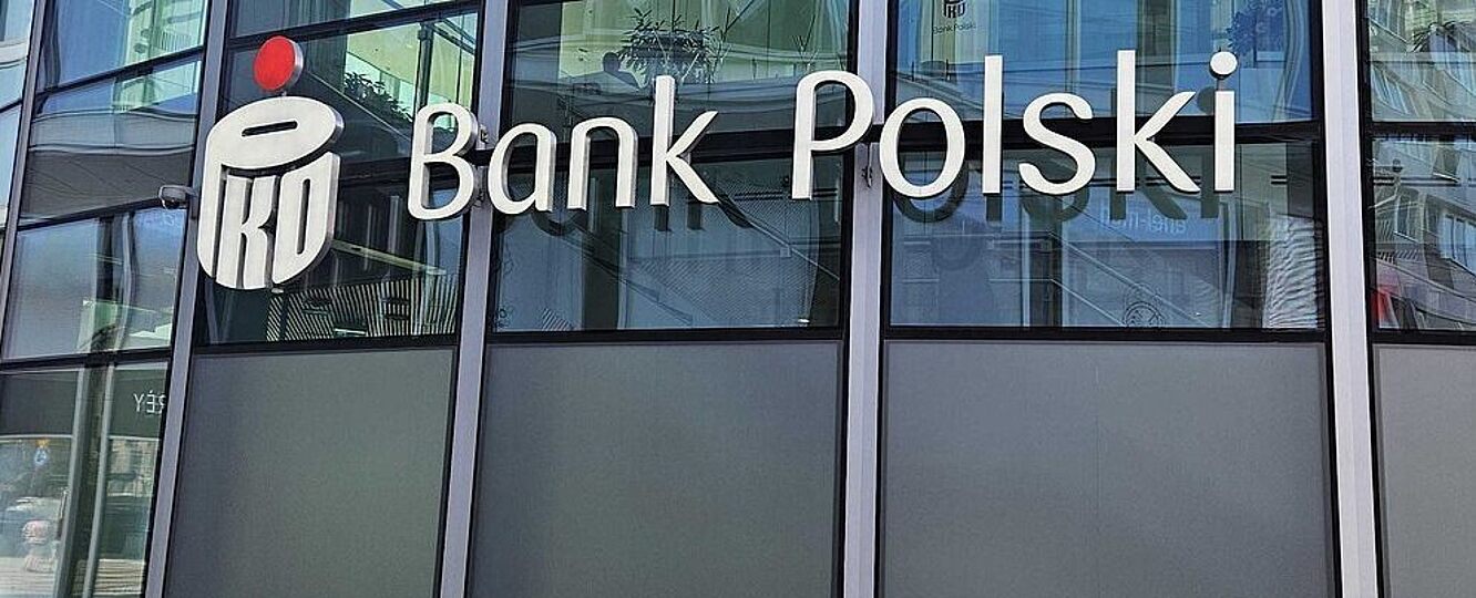 Firmowi klienci PKO BP mogą zlecać przelewy w systemie Euro Express Elixir