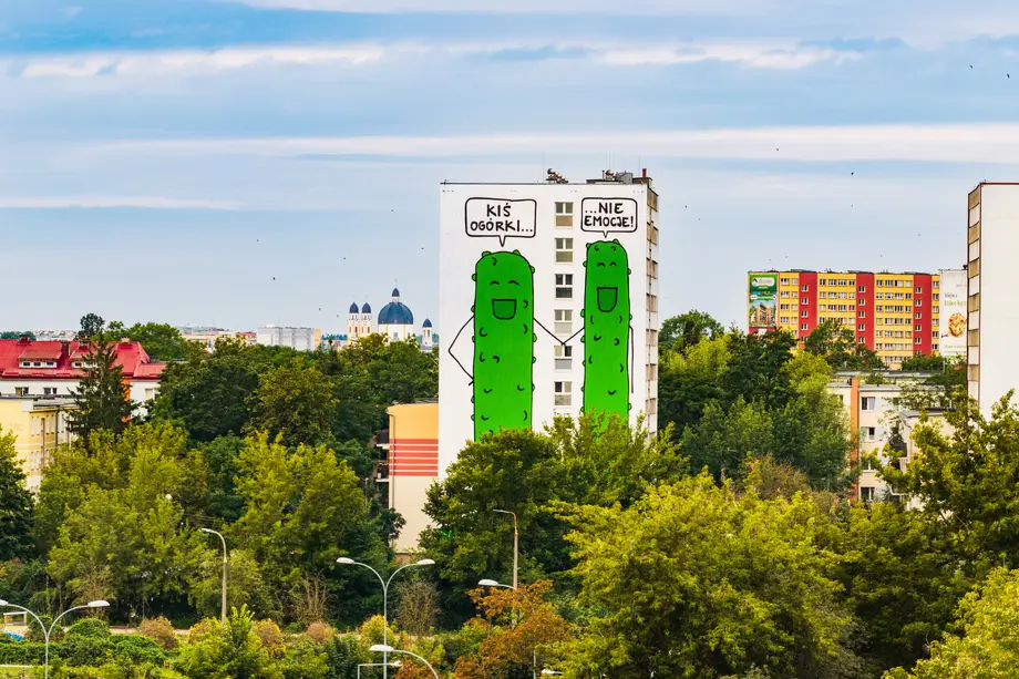 Dwa ogórki z ważnym przesłaniem. W Białymstoku powstał nowy mural