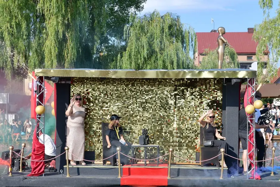 Za nami XIX Mistrzostwa Polski w Pływaniu Na Byle Czym. Kto zwyciężył?