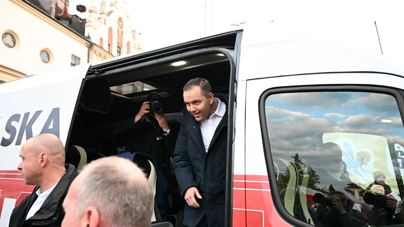 Rzekoma próba otrucia Karola Nawrockiego. Rządzący mają wątpliwości, prawica buduje swoją narrację