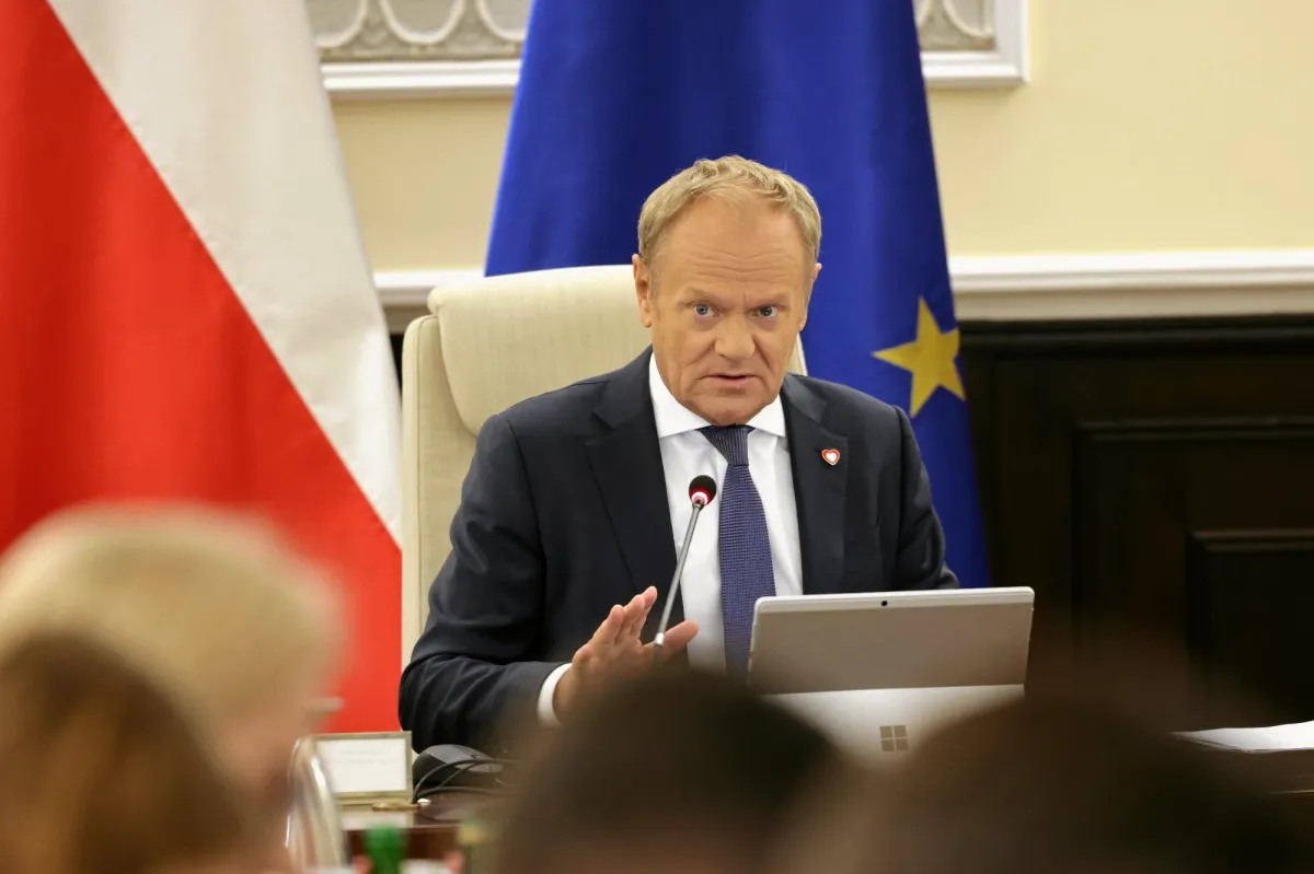 Limit zarobków lekarzy. Donald Tusk mówi o 76,8 tys. zł miesięcznie. Rząd szykuje zmiany w ochronie zdrowia