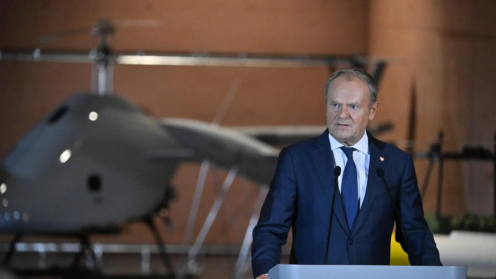 Podpisano kolejne umowy w ramach programu PERUN. Donald Tusk: 753 miliony na obronność made in Poland