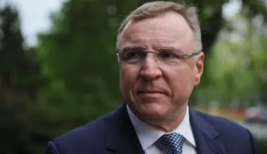 Burza w PiS. Karol Karski o słowach Jacka Kurskiego