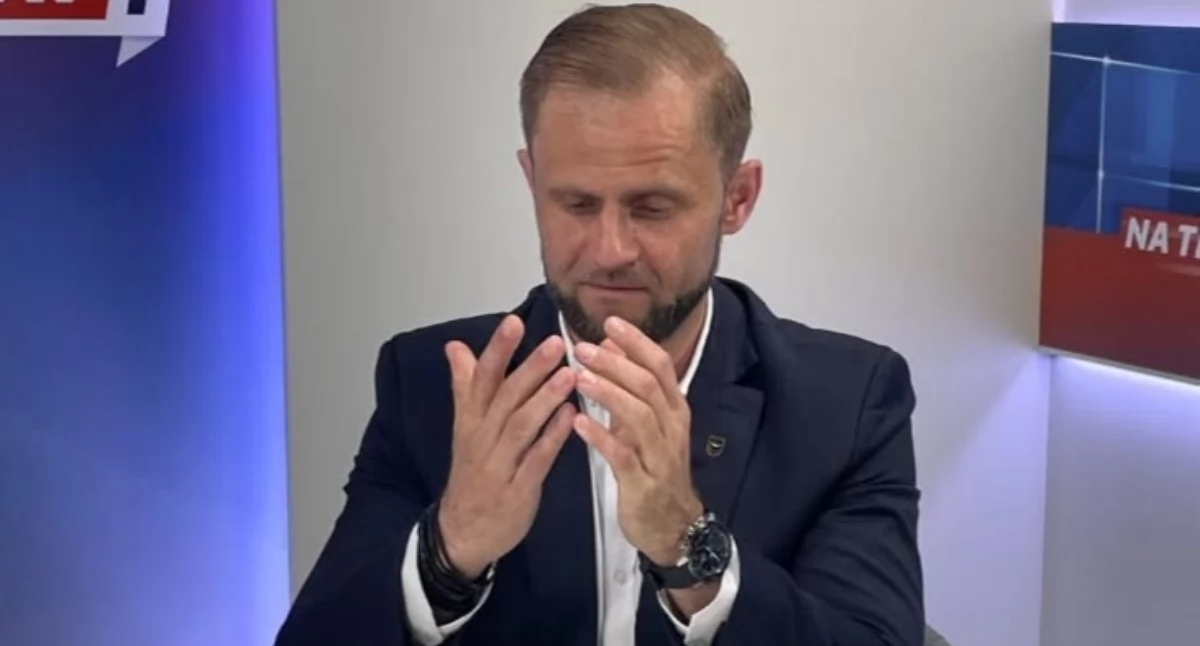 Noże taktyczne, masaż... Kulisy rządów w miejskiej spółce radnego KO, który zmienia partię, bo „to wola Jezusa Chrystusa”