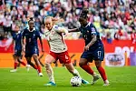 Polska - Francja 0:2. Walka biało-czerwonych i kolejny rekord frekwencji