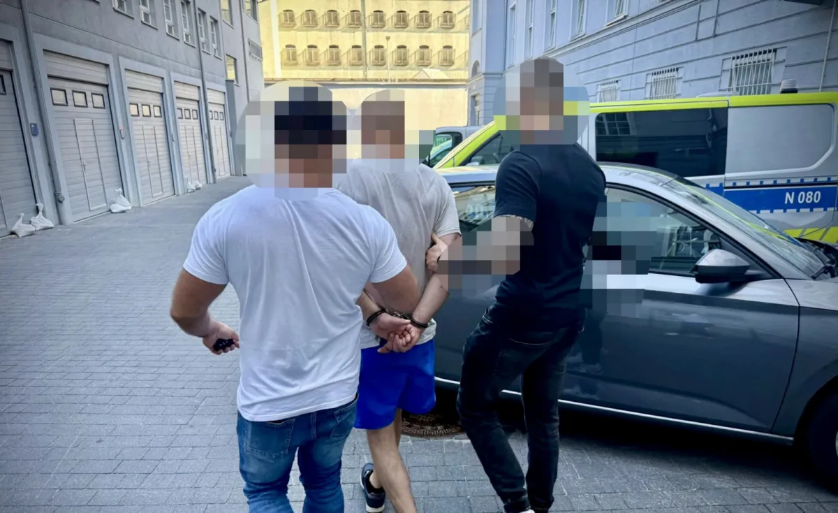 Ukradł alkohol i zaatakował ochroniarza butelką