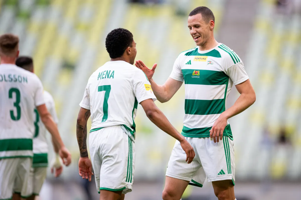 Lechia Gdańsk - Olimpia Grudziądz 1:3 w sparingu. Gwiazdy na boisku i na trybunie
