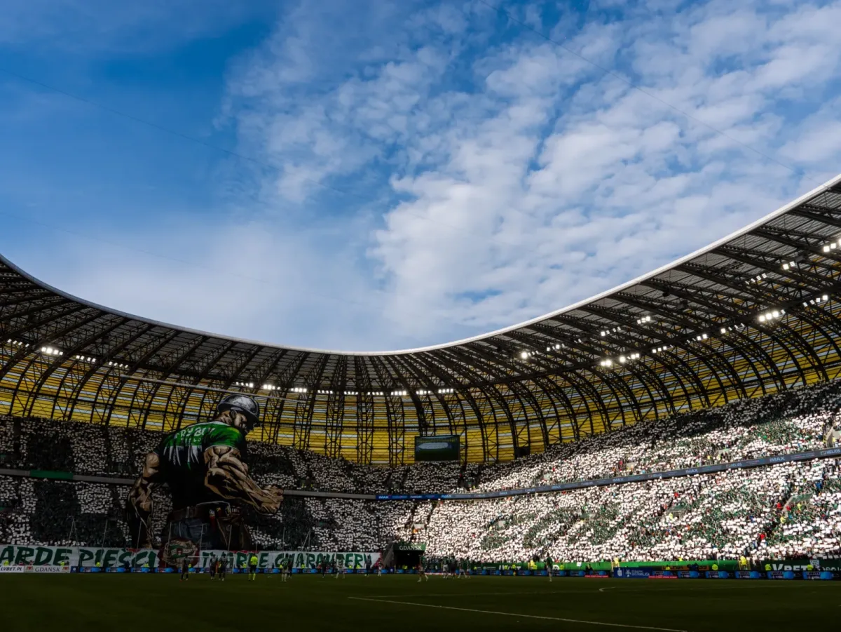Lechia Gdańsk zostaje na Polsat Plus Arenie Gdańsk. Rusza wymiana murawy
