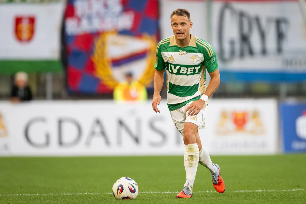 Alvis Jaunzems opuści Lechię Gdańsk. Jakub Adkonis podpisze kontrakt