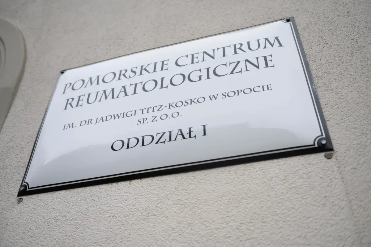Szpital wypowiedział umowy 8 lekarzom. Co dalej z poradnią reumatologiczną?